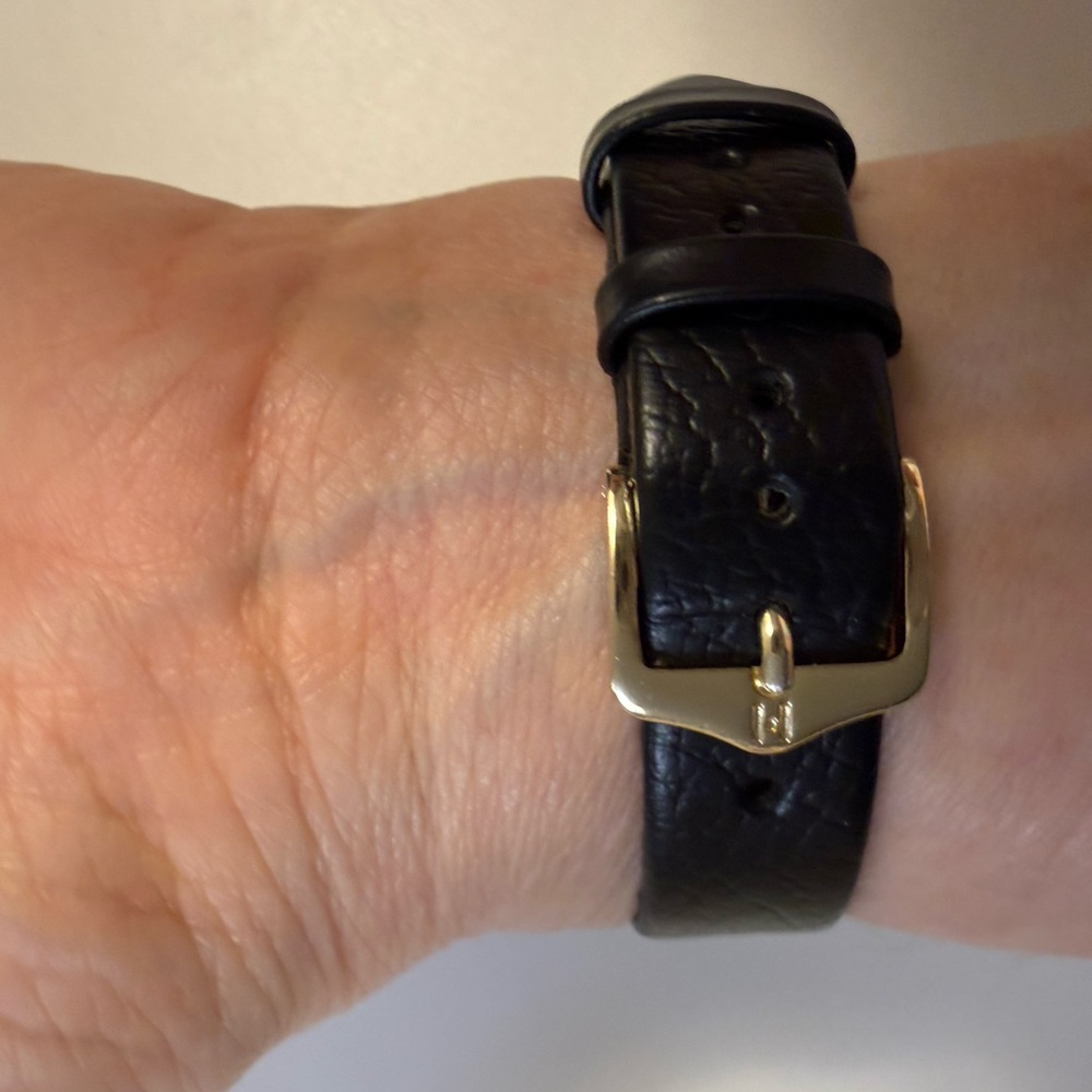 Movado Ladies Watch - Picture 10 of 10